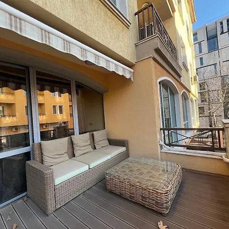 Great With 3 Bedrooms And 3 Underground Parking Spaces *