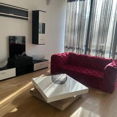 Great With 3 Bedrooms And 3 Underground Parking Spaces Apartment *