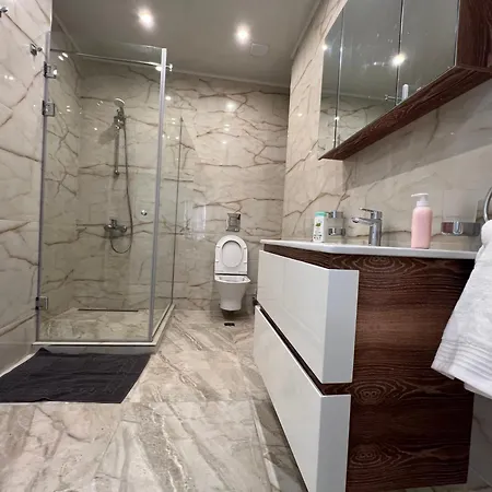Great With 3 Bedrooms And 3 Underground Parking Spaces Sofia